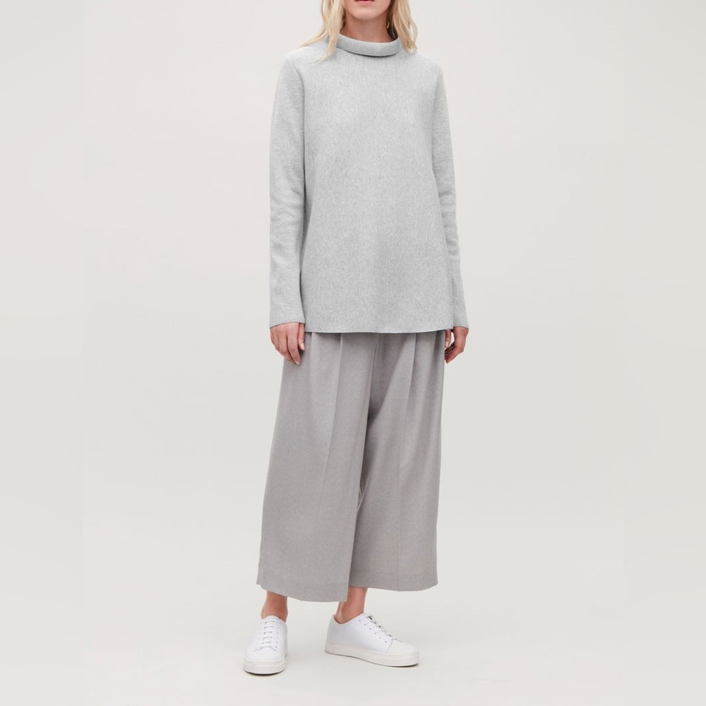 COS women’s gray A-Line sweater with Funnel‎ Neck size XS